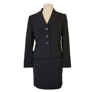 Tahari skirt suit 